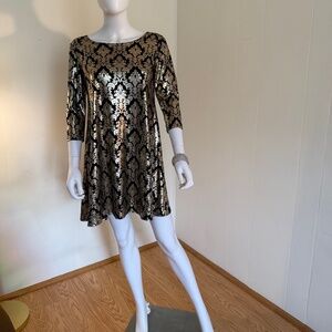 Festive A-Line Mini Dress with 3/4 sleeves; Gold Foil print, Small Lbisse